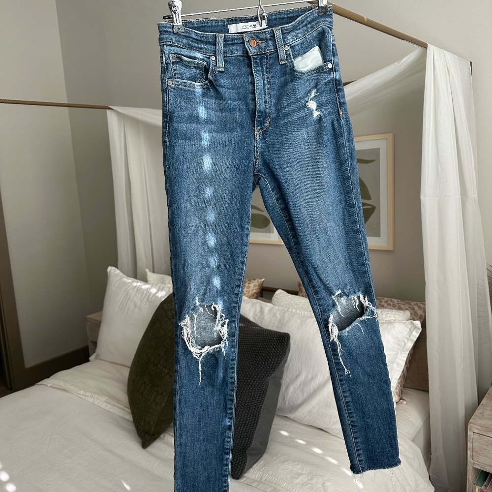 Joe's Skinny Ripped Jeans - 24 W